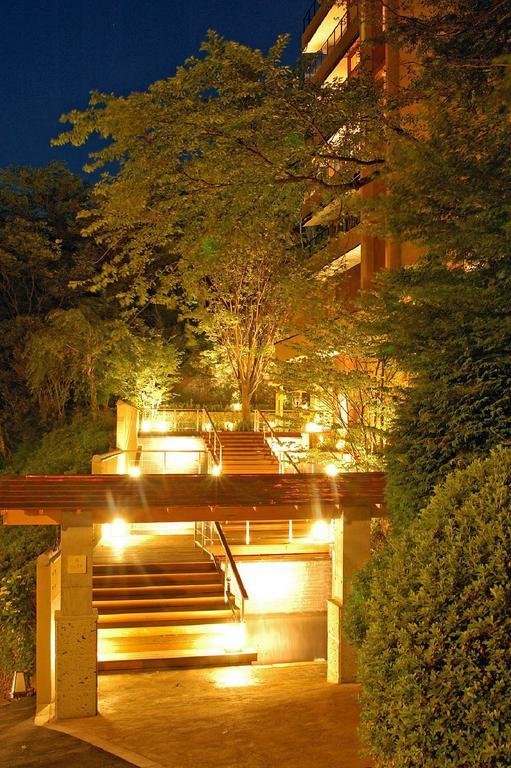 Hakone Tokinoshizuku Hotel Kültér fotó The stairs at night